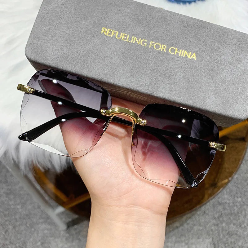 2023 New Rimless Women's Sunglasses Gradient Lenses Sun glasses Lady Vintage Alloy Legs Classic Designer Shades UV400