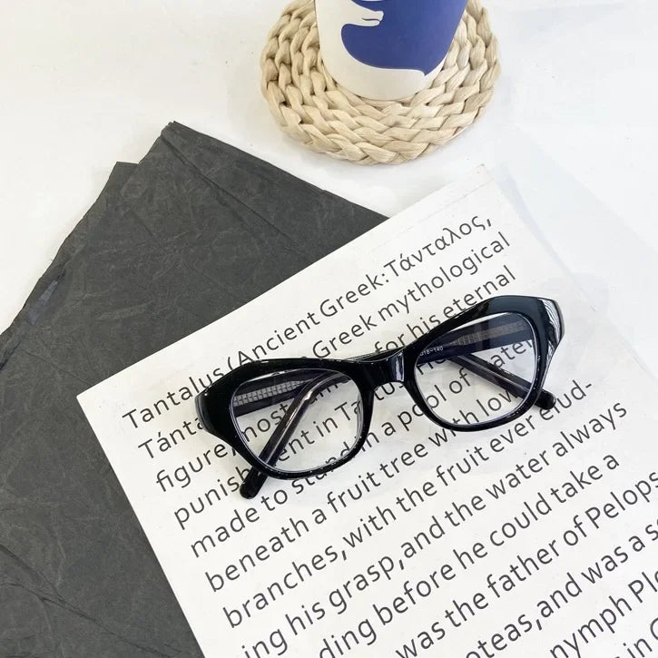 Retro Cat Eye Irregular Black Glasses Frame Women Ins No Makeup Plain Glasses Men Eyewear Cute Decorative Computer Glasses